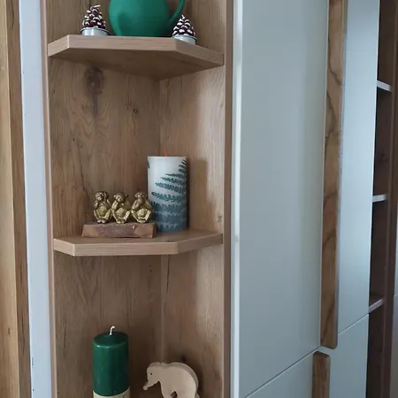 Bella Vista - Pogled Na Stazu *