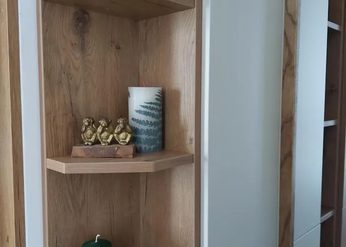 Bella Vista - Pogled Na Stazu *